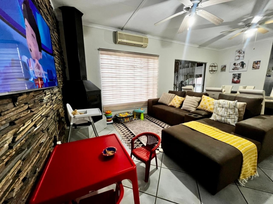 3 Bedroom Property for Sale in Safari Gardens North West
